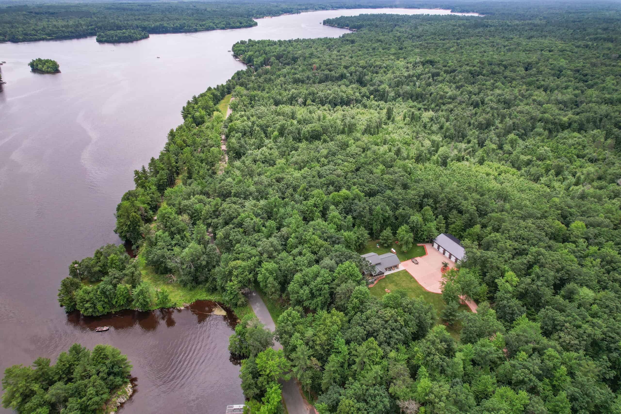 Beautiful Lakefront Home on Lake Arbutus, WI