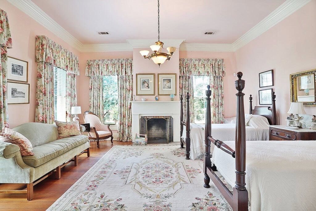 Beautiful Colonial Home on Acreage in East Feliciana Parish