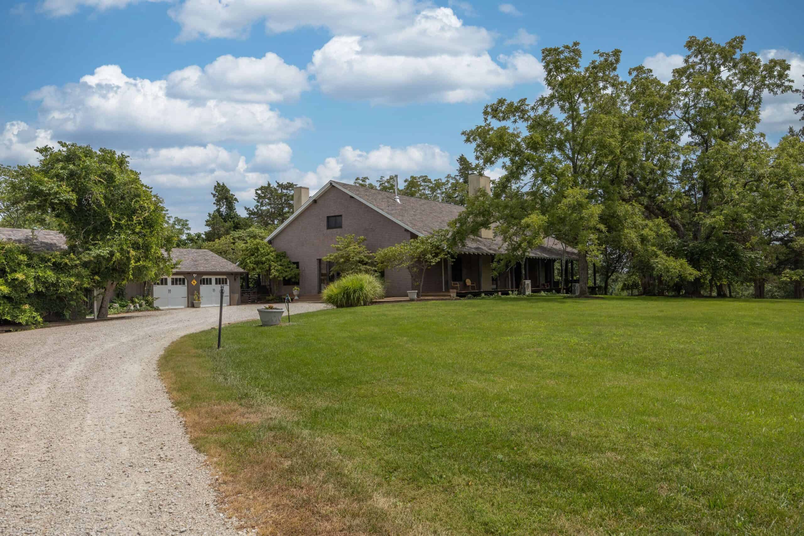 Hunter’s Paradise in the Heart of Missouri – Elk Head Lodge, Bland, MO