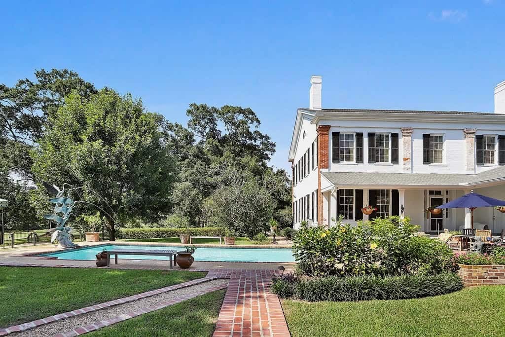 Beautiful Colonial Home on Acreage in East Feliciana Parish