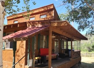 Cabin on 36 Acres with National Forest Access