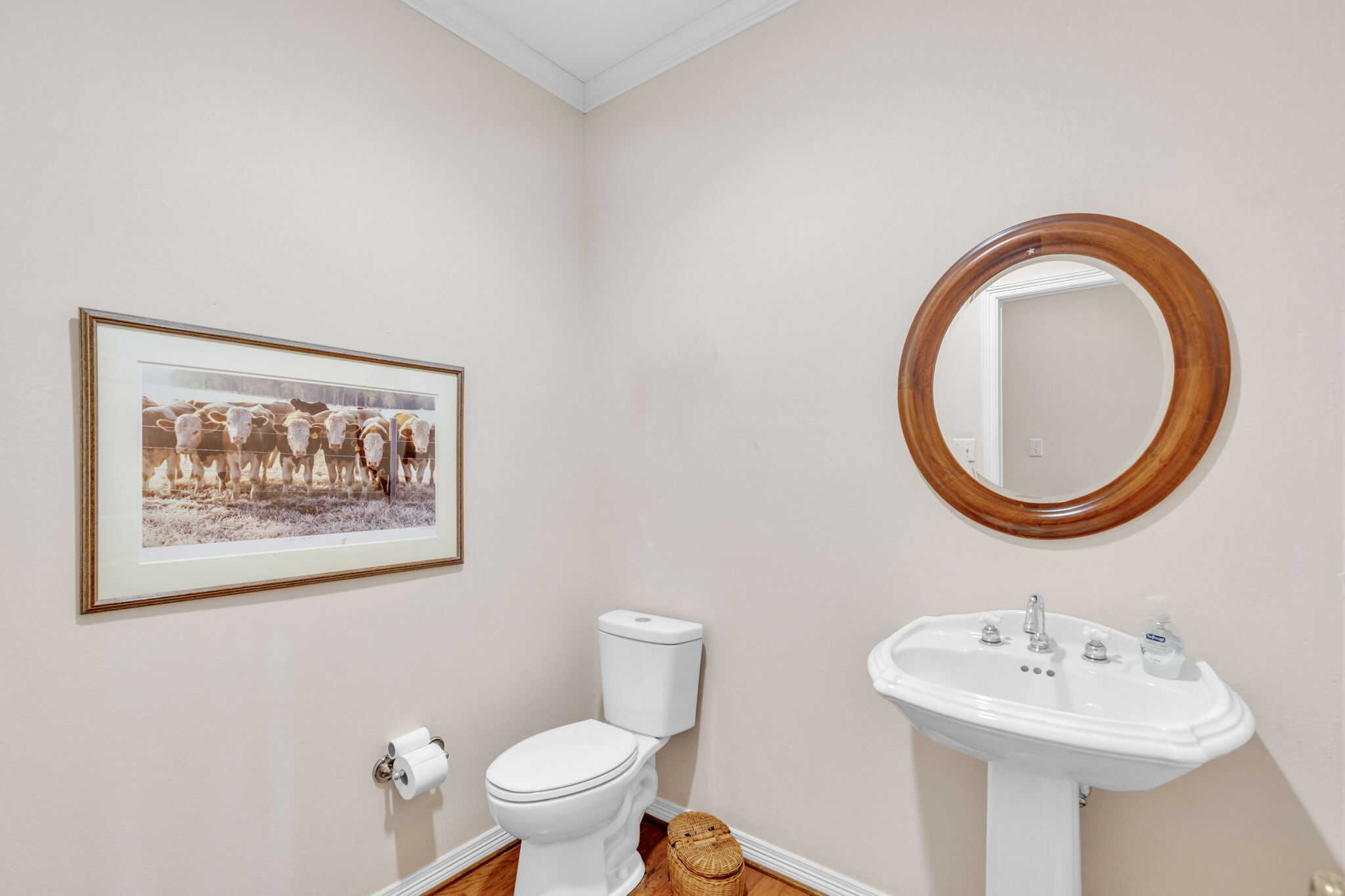 East Texas Hunting & Recreational Farm with Home & Barndo in Lindale, TX