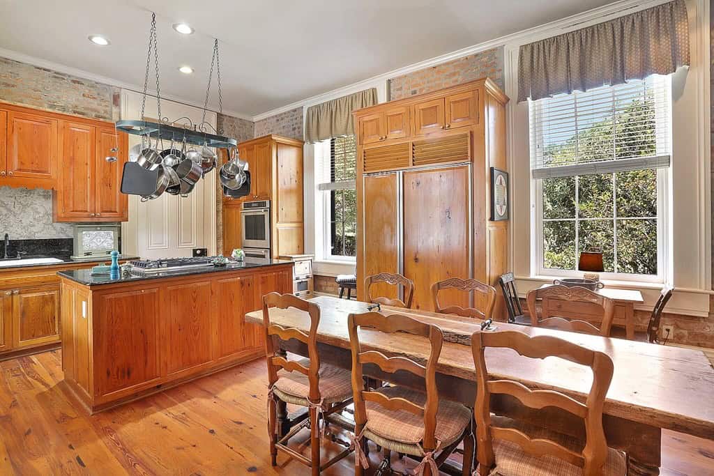Beautiful Colonial Home on Acreage in East Feliciana Parish