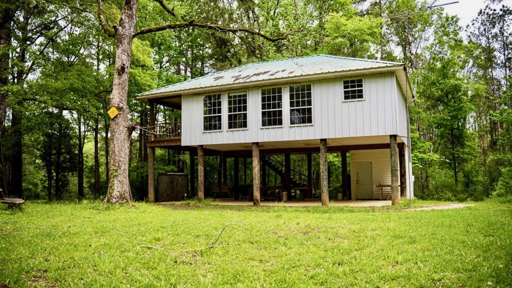 183 Acres and Camp for Sale with Lake, Timber Amite Co., MS