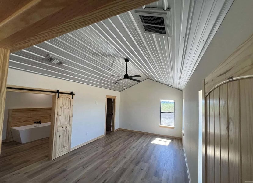 Arkansas Retreat – 100 Acres with New Home, Shop & Private Lake