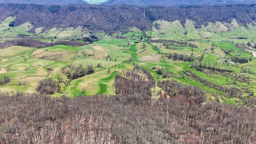 Legacy Farm Retreat – 299 Acres of Mountain Majesty in Tazewell, VA