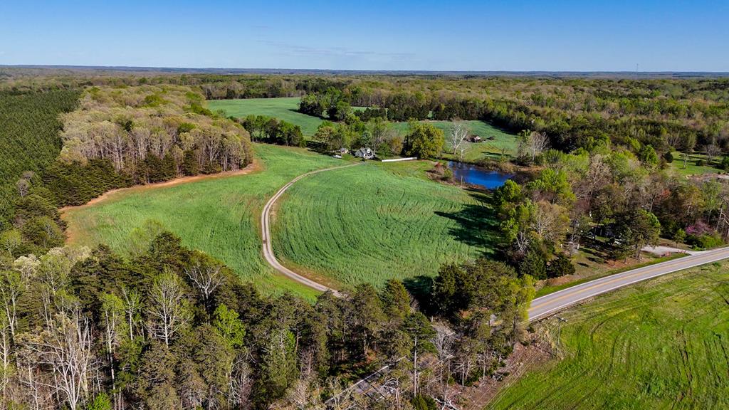 Outdoor Paradise in Charlotte County, VA– Hunt, Fish & Relax on 77± Acres