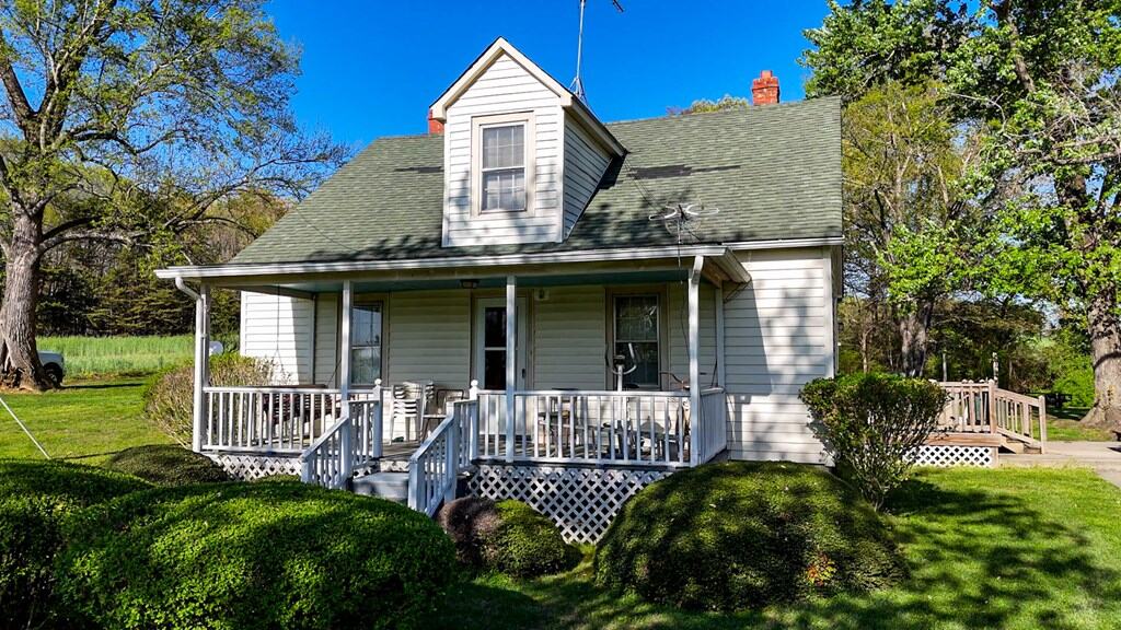 Outdoor Paradise in Charlotte County, VA– Hunt, Fish & Relax on 77± Acres