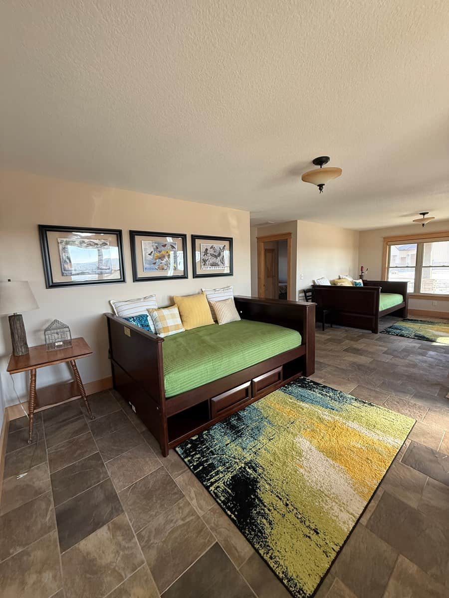 Hunters Paradise!! Stunning 92.4-Acre IA-MO Border House