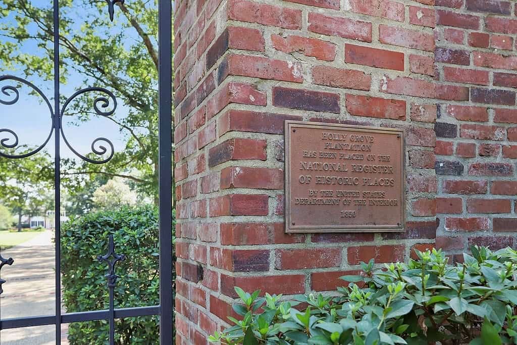 Beautiful Colonial Home on Acreage in East Feliciana Parish