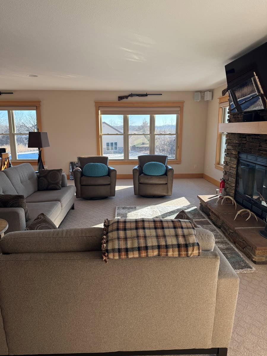 Hunters Paradise!! Stunning 92.4-Acre IA-MO Border House