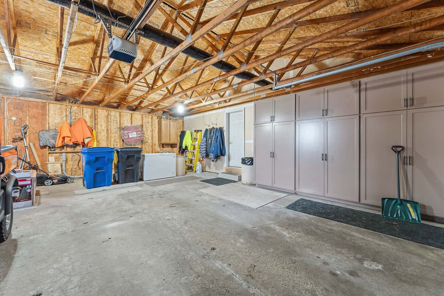 Well-Maintained 3-Bedroom Ranch on 39.64 +/- Acres