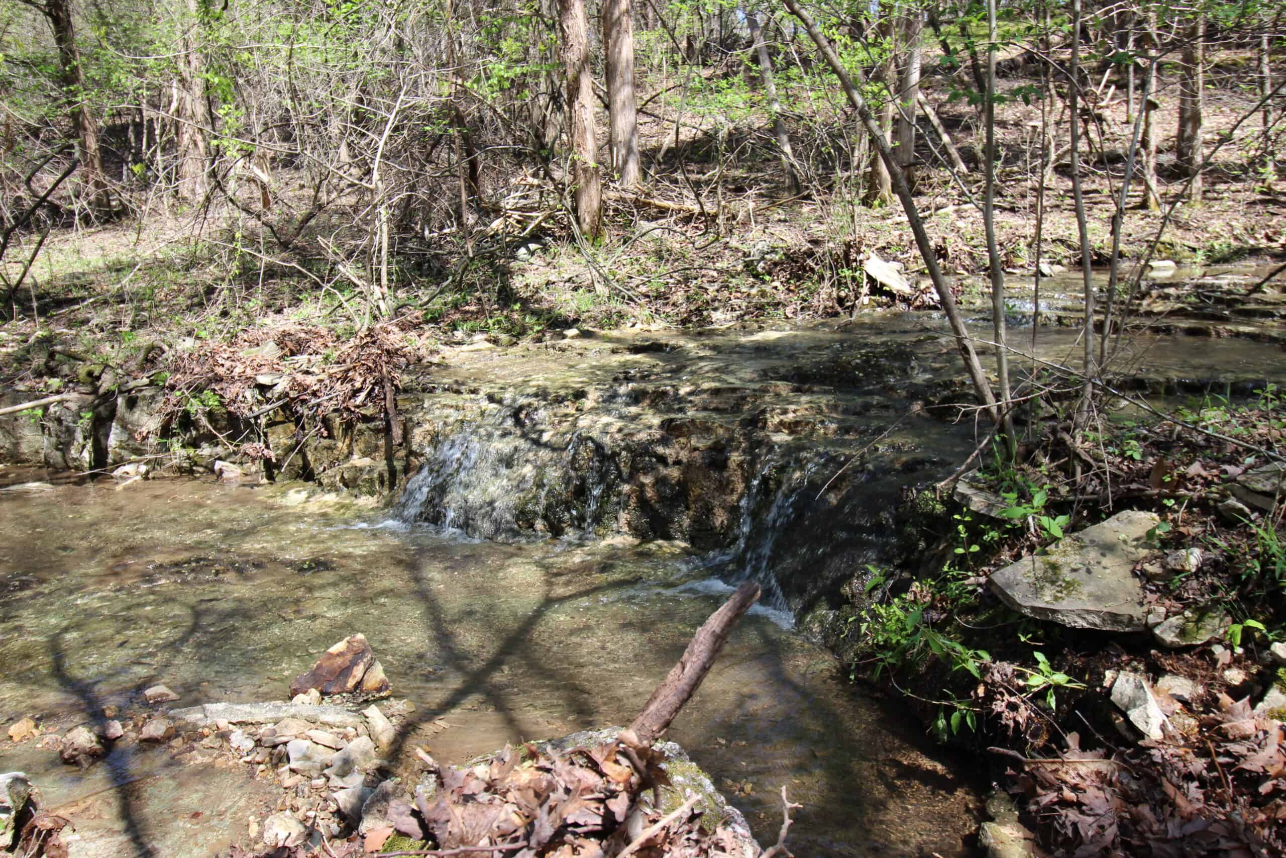 Home With Acreage On The White River In Baxter County, Arkansas