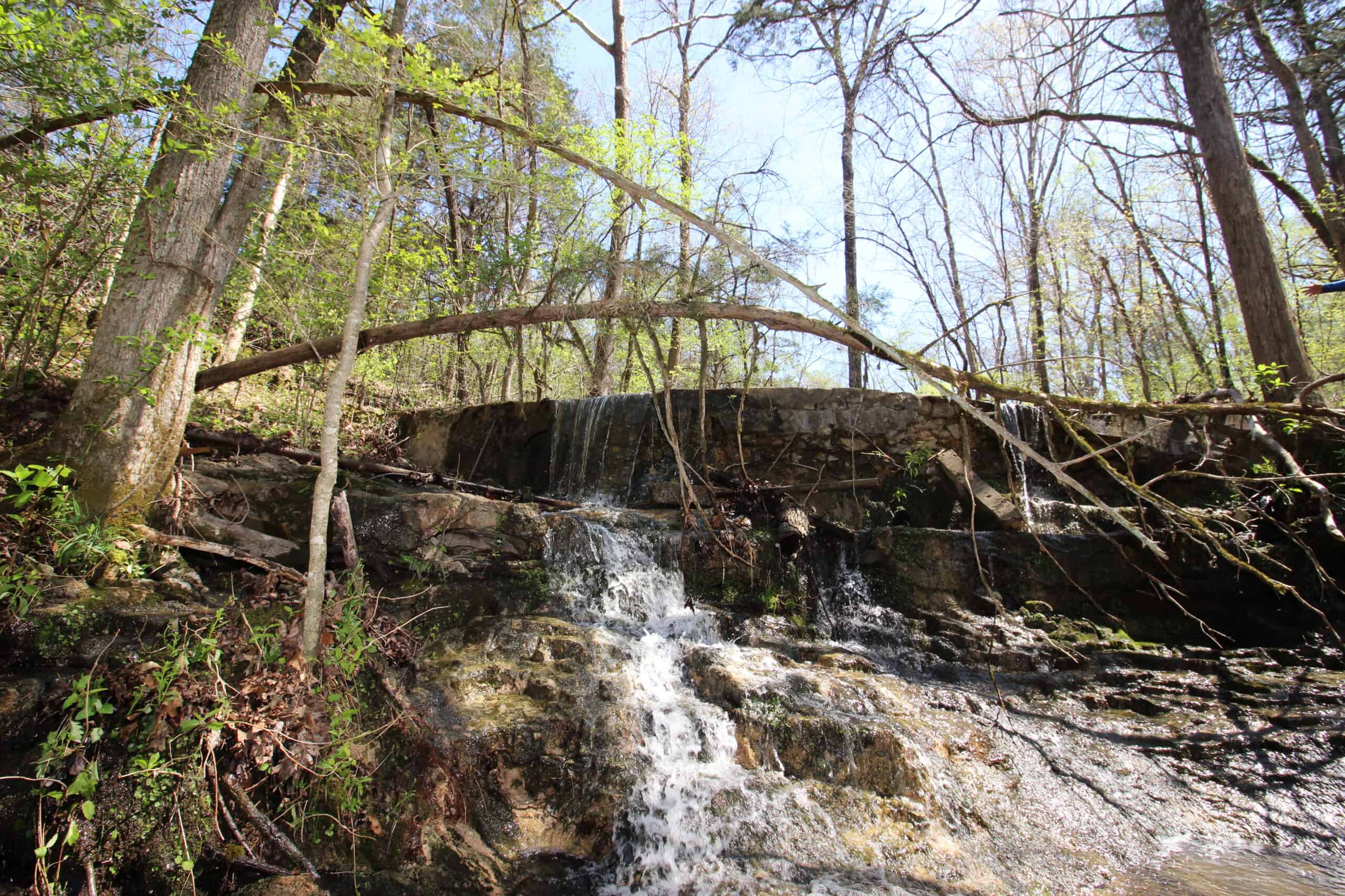 Home With Acreage On The White River In Baxter County, Arkansas