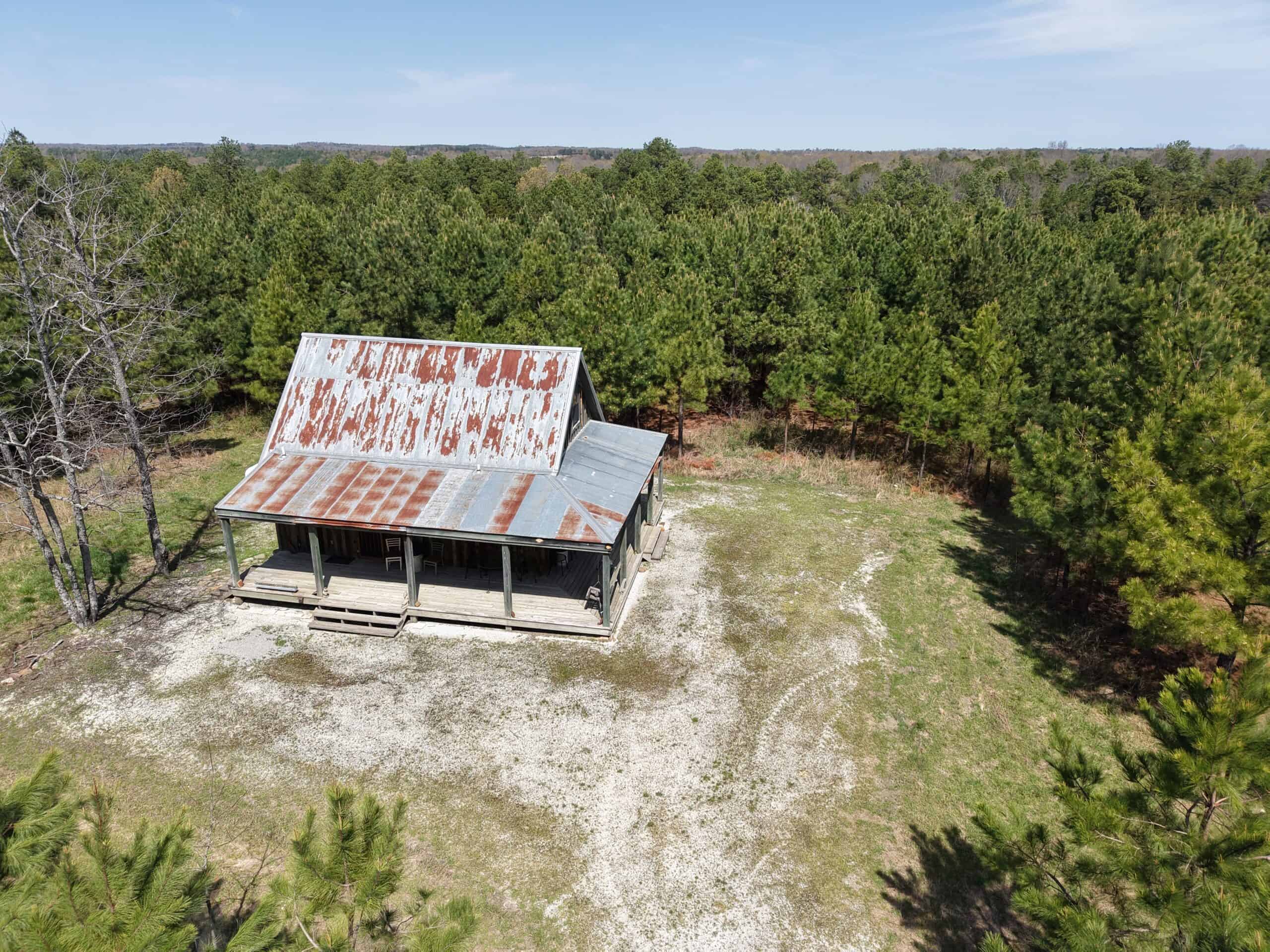 LAND WITH CABIN FOR SALE IN ARKANSAS