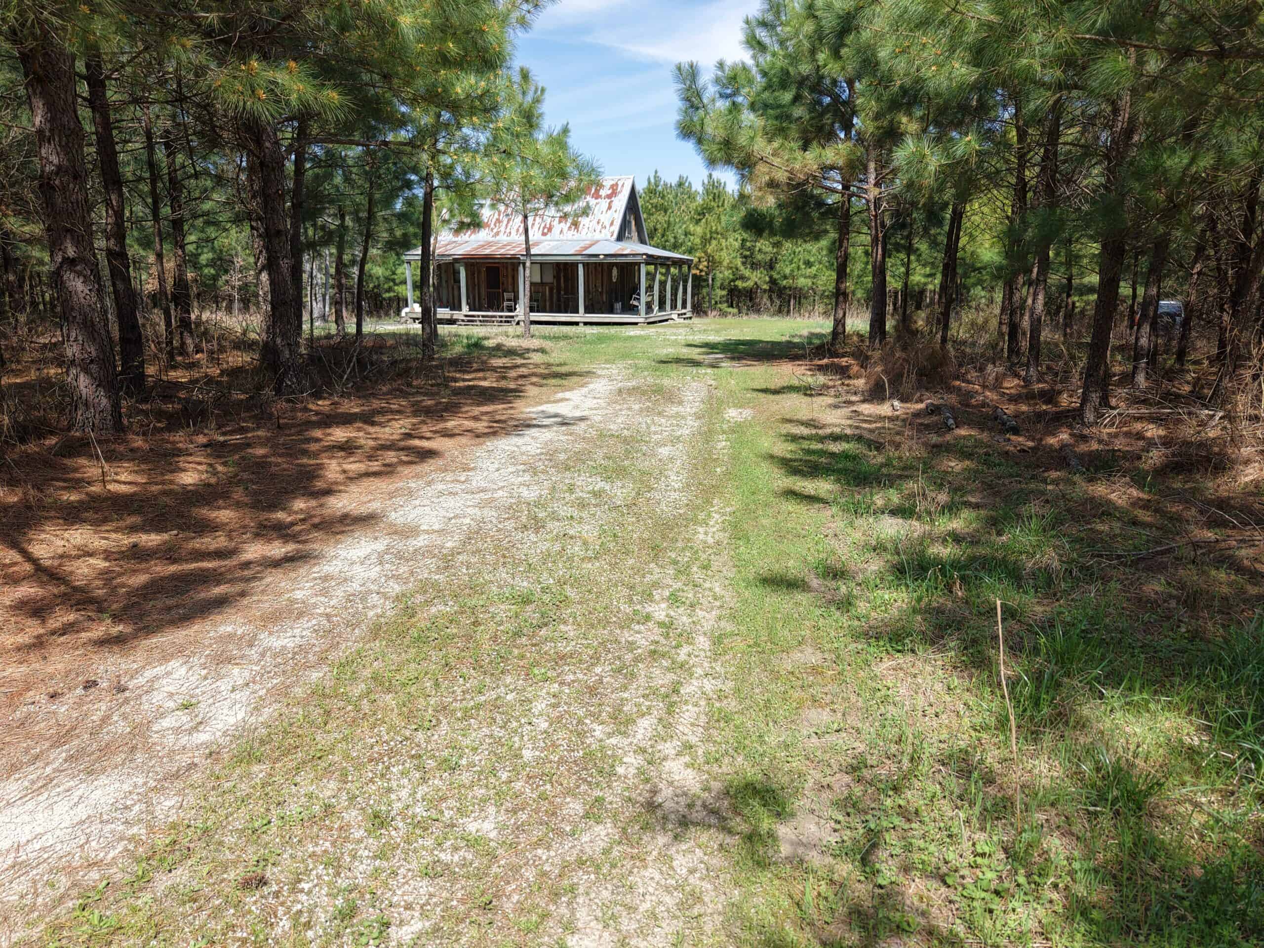 LAND WITH CABIN FOR SALE IN ARKANSAS