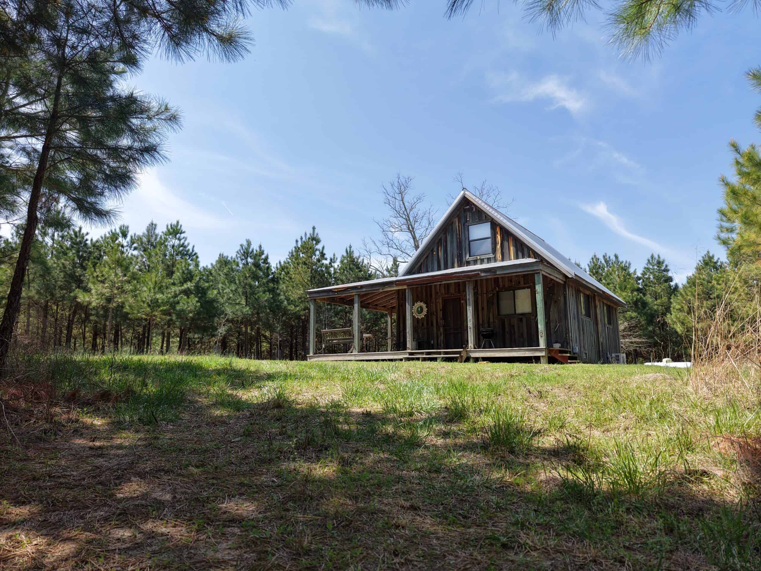 LAND WITH CABIN FOR SALE IN ARKANSAS