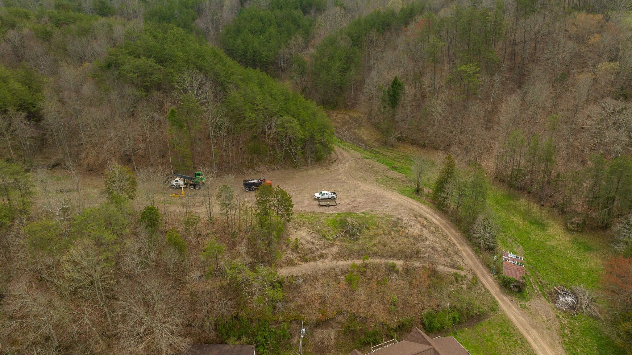 East Tennessee Retreat Hancock County Sneedville Country Home and Acreage for Sale  8651 Tazewell Hwy, Sneedville, Tennessee, 37869