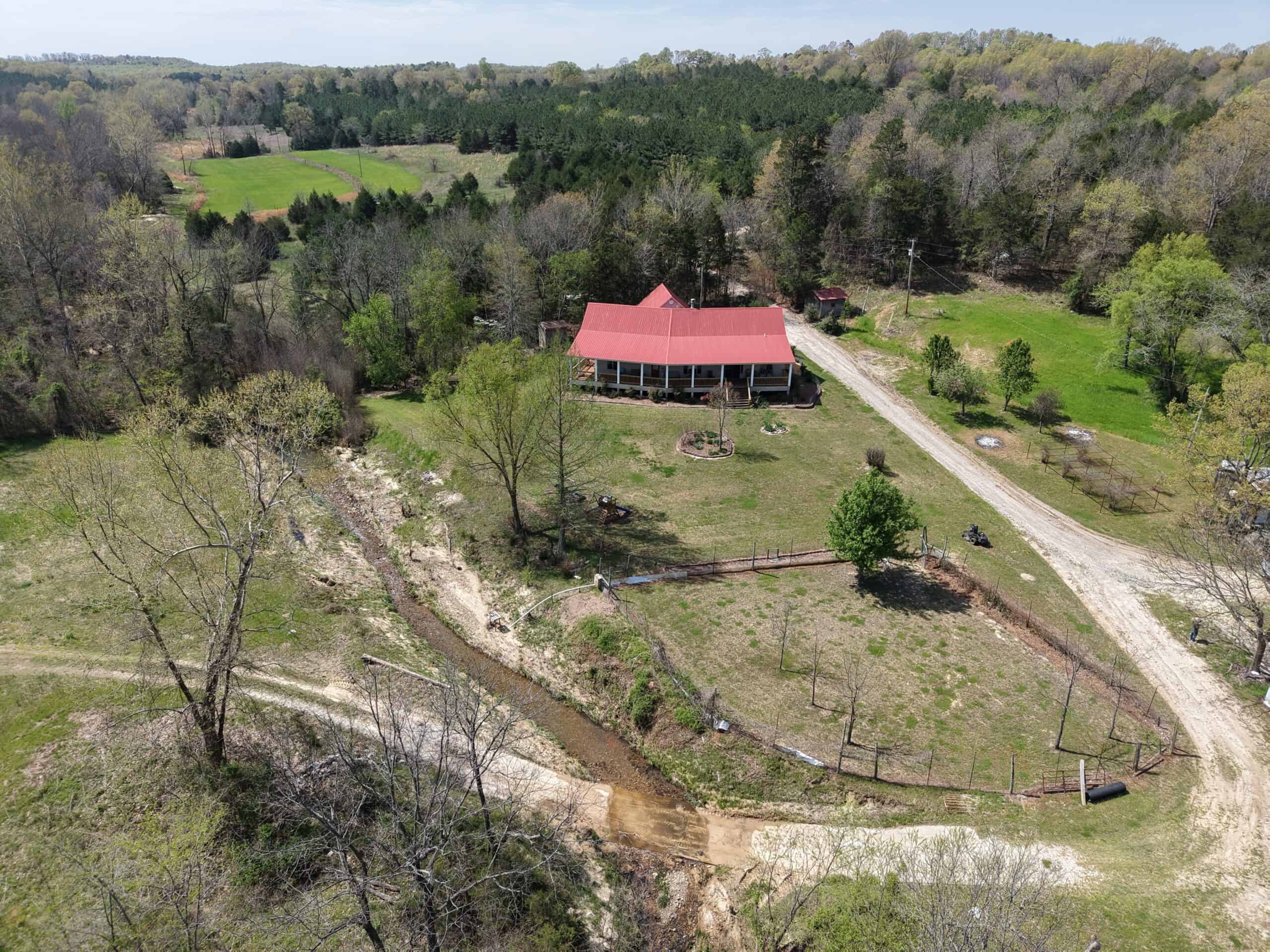 COUNTRY HOME AND LAND FOR SALE IN NORTH CENTRAL ARKANSAS