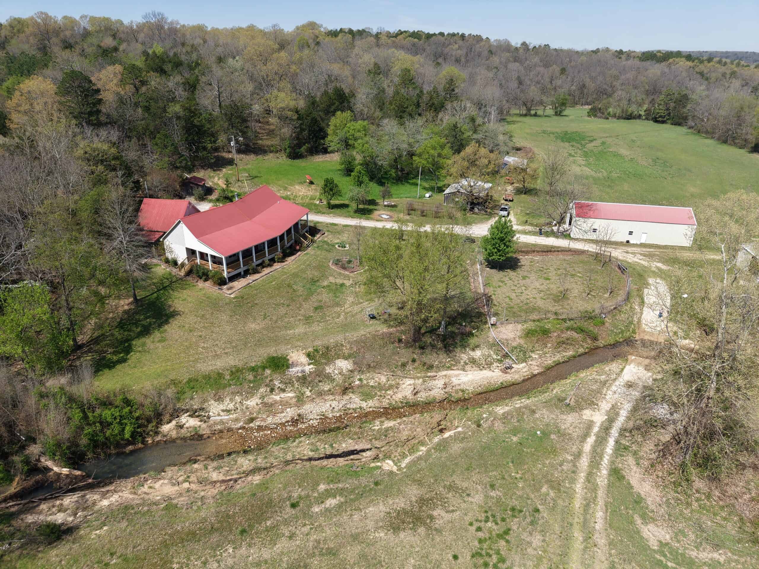 COUNTRY HOME AND LAND FOR SALE IN NORTH CENTRAL ARKANSAS