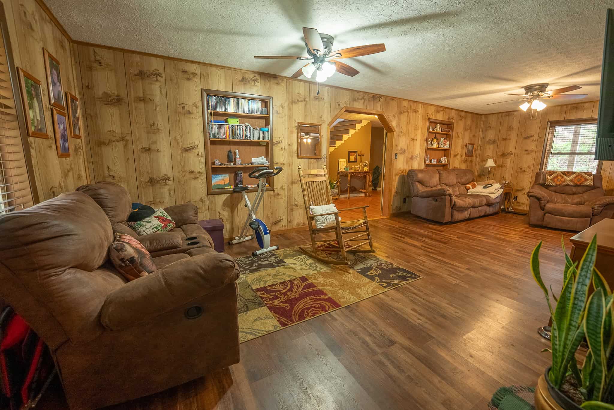 East Tennessee Retreat Hancock County Sneedville Country Home and Acreage for Sale  8651 Tazewell Hwy, Sneedville, Tennessee, 37869