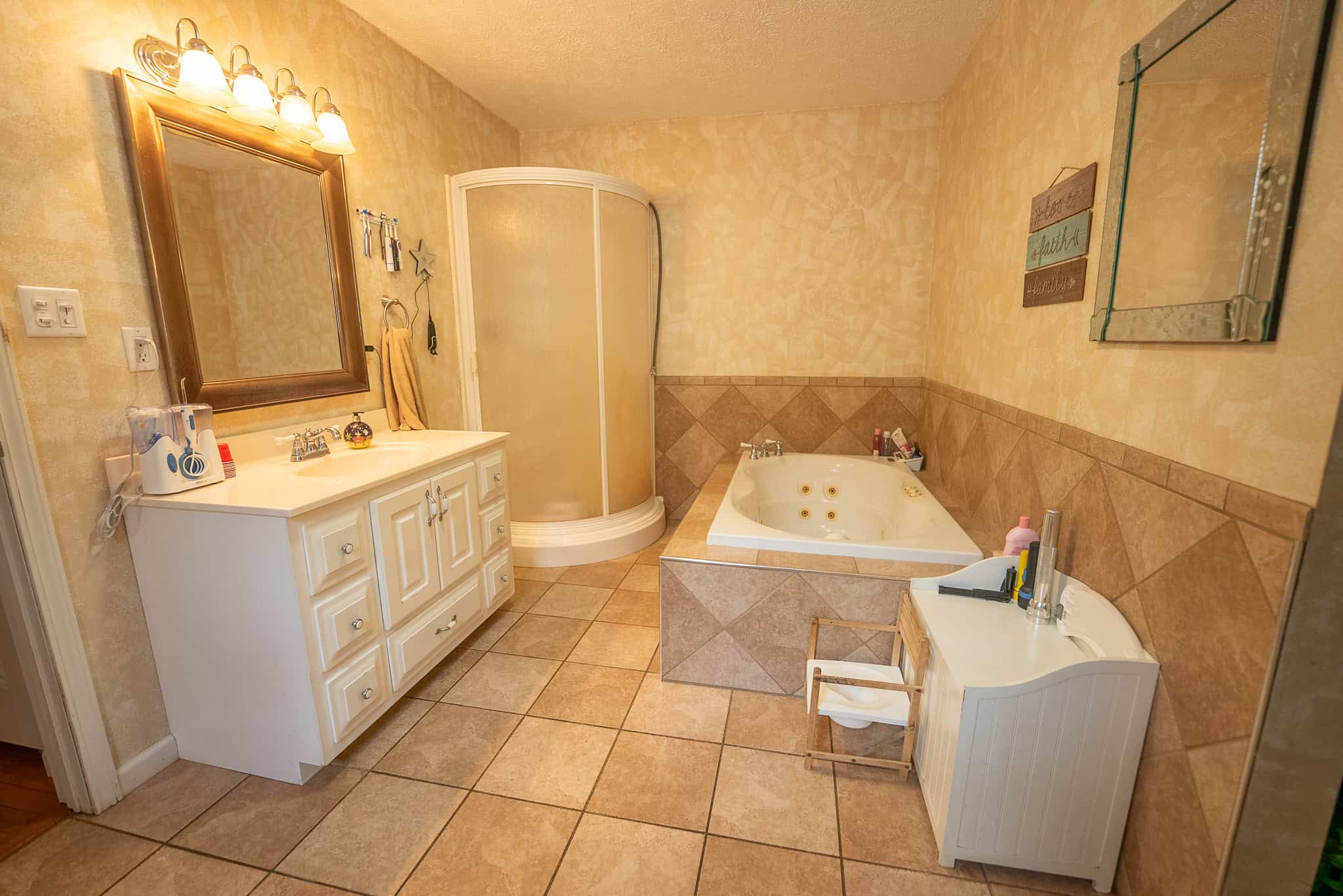 East Tennessee Retreat Hancock County Sneedville Country Home and Acreage for Sale  8651 Tazewell Hwy, Sneedville, Tennessee, 37869