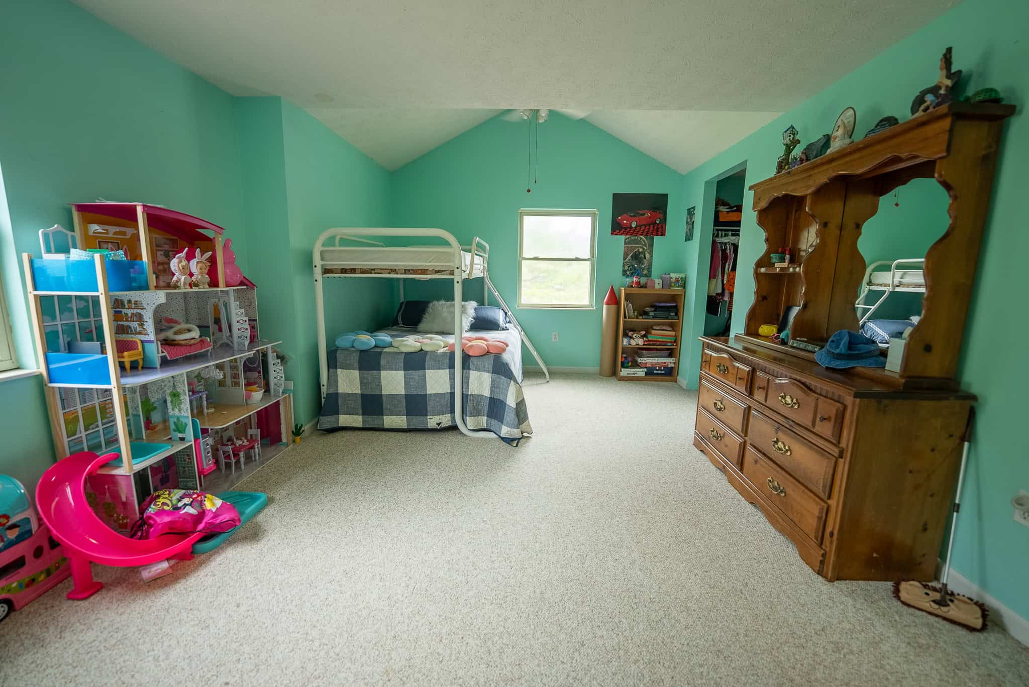 East Tennessee Retreat Hancock County Sneedville Country Home and Acreage for Sale  8651 Tazewell Hwy, Sneedville, Tennessee, 37869