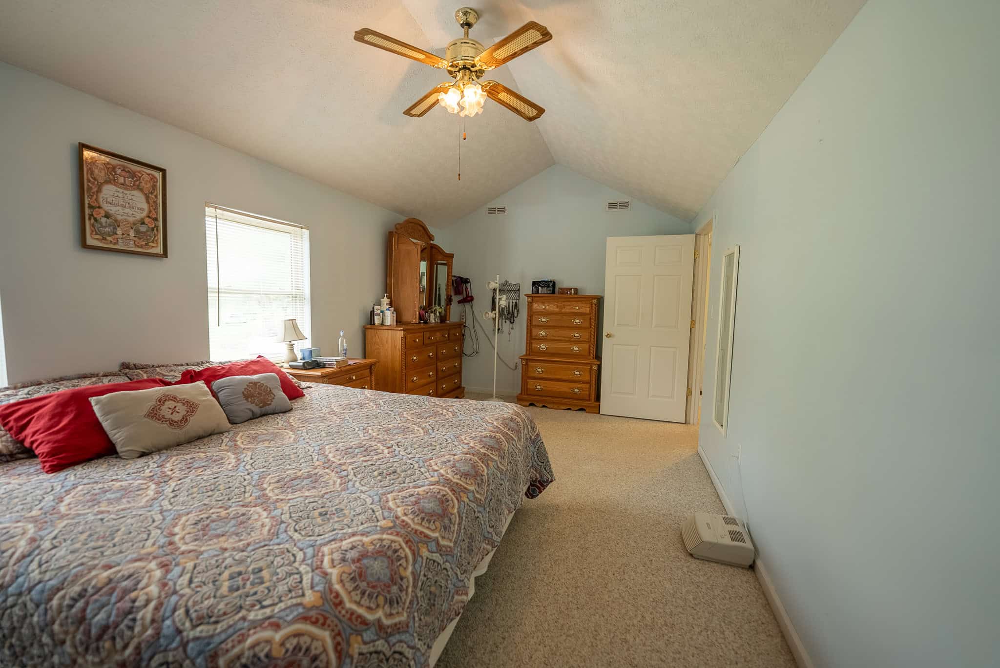 East Tennessee Retreat Hancock County Sneedville Country Home and Acreage for Sale  8651 Tazewell Hwy, Sneedville, Tennessee, 37869