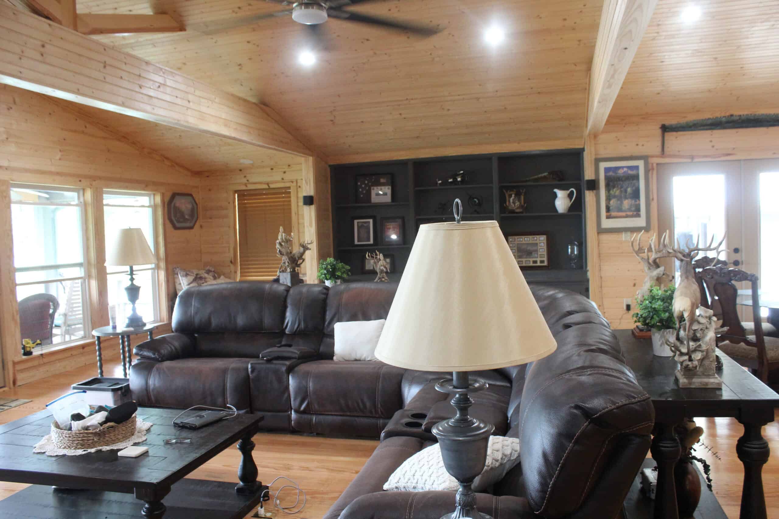 An Outdoorsman’s Paradise 719 Acres with 110 Acre Lake and Custom Built Home Pearl River County Mississippi