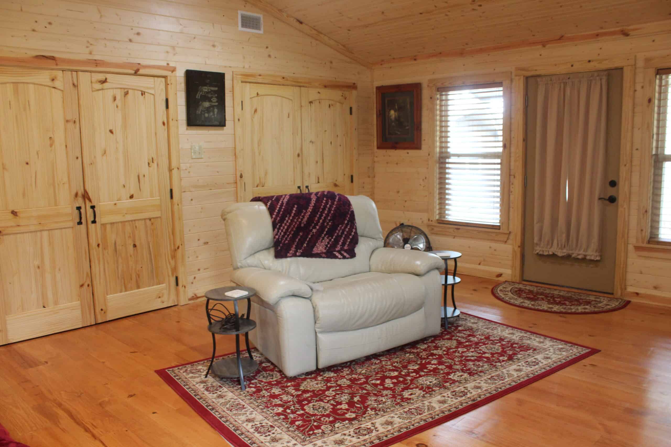 An Outdoorsman’s Paradise 719 Acres with 110 Acre Lake and Custom Built Home Pearl River County Mississippi