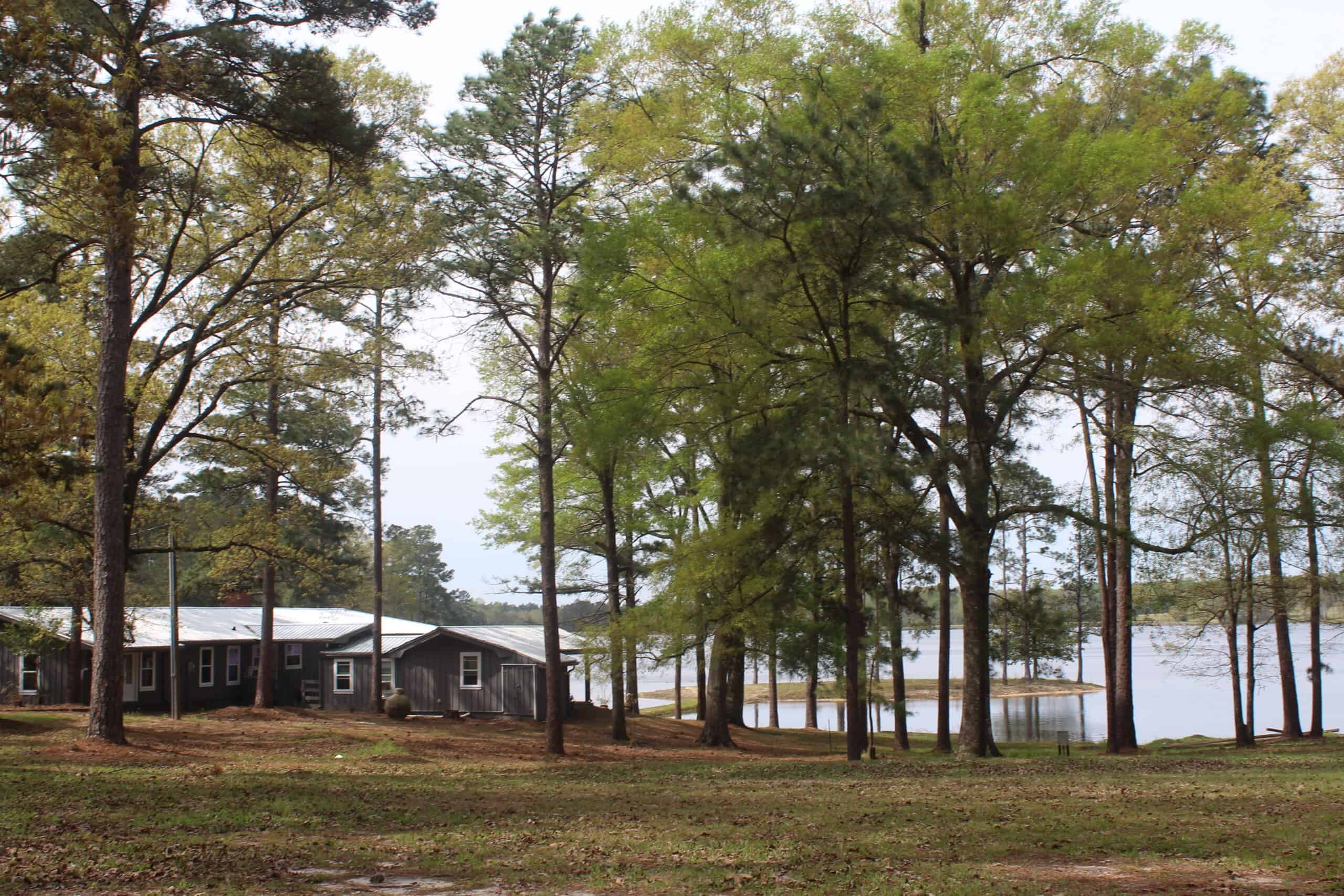 An Outdoorsman’s Paradise 719 Acres with 110 Acre Lake and Custom Built Home Pearl River County Mississippi