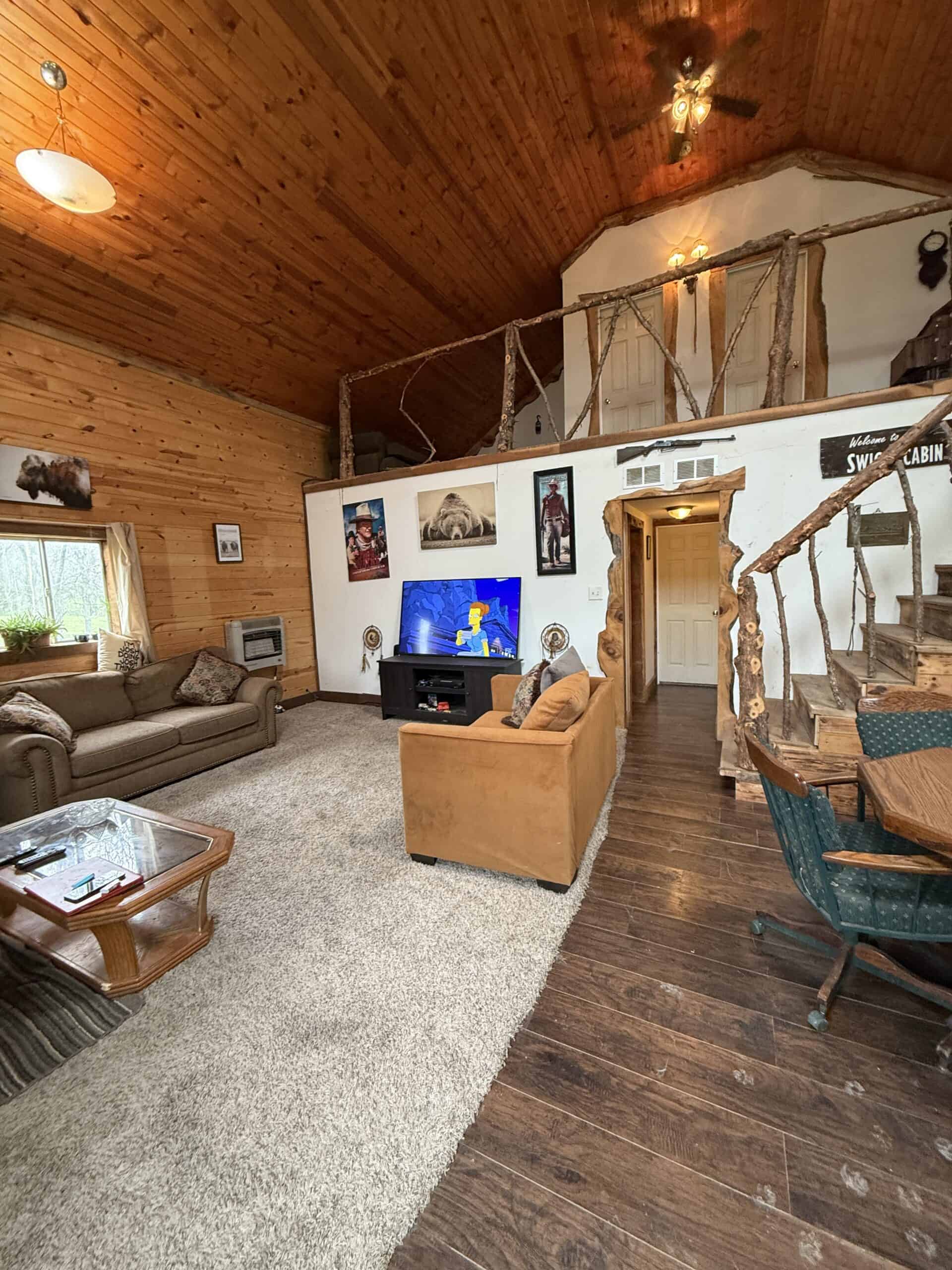 Charming 3-Bedroom Cabin on 10.75 Acres – Decatur City, IA