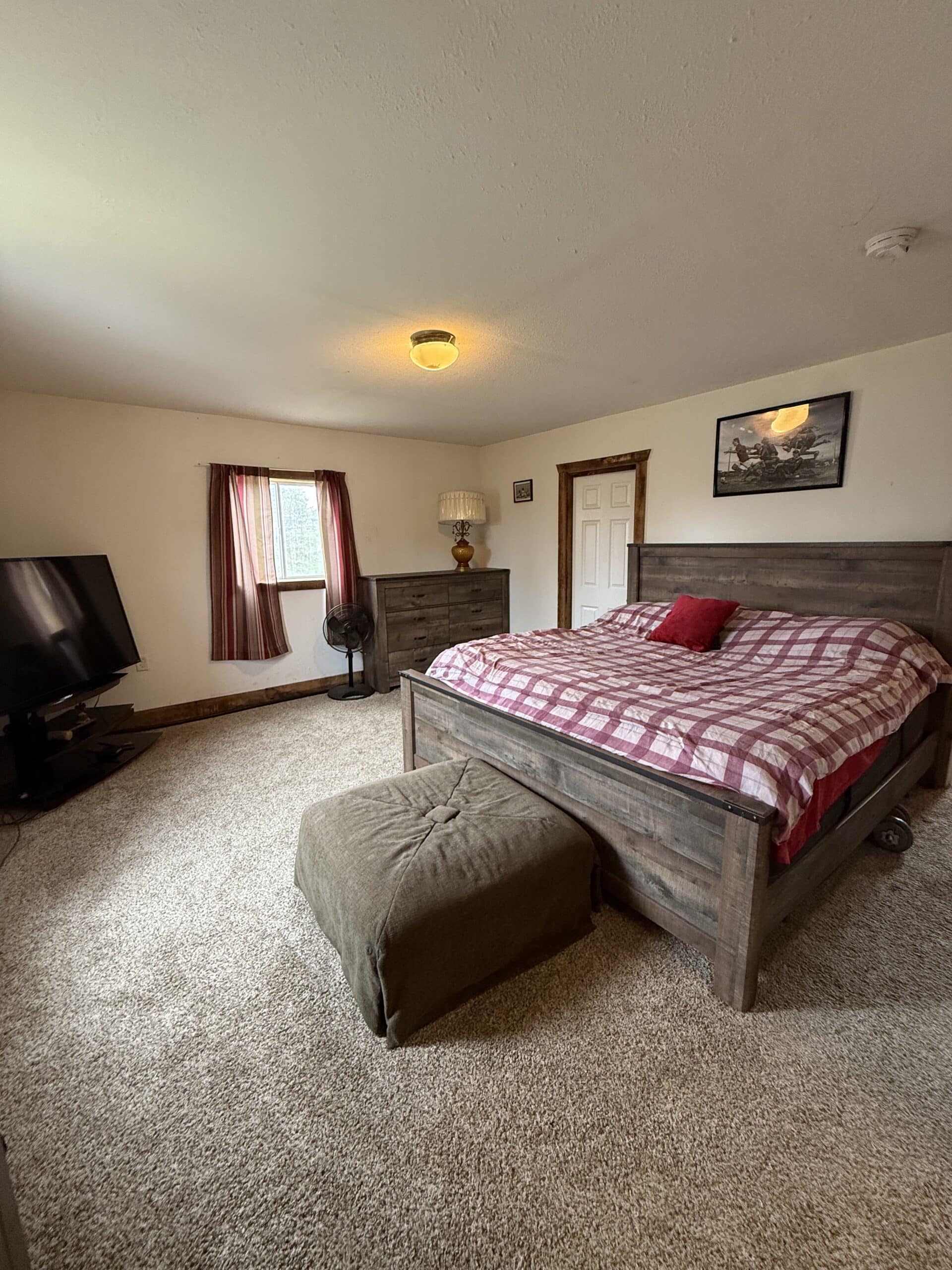 Charming 3-Bedroom Cabin on 10.75 Acres – Decatur City, IA
