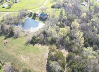 Charming 3-Bedroom Cabin on 10.75 Acres – Decatur City, IA