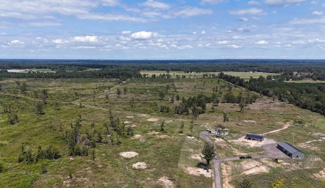 Arkansas Retreat – 100 Acres with New Home, Shop & Private Lake