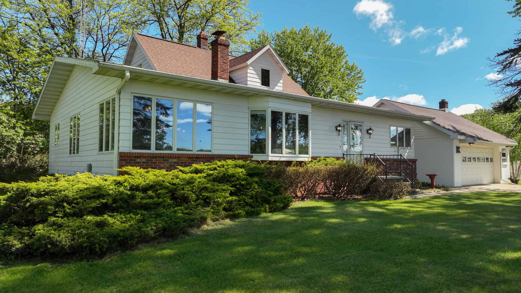 Premier Farmstead for Sale in Juneau County, Wisconsin