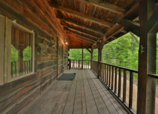 Rustic Cabin in the Woods for Sale in Vernon County, Wisconsin