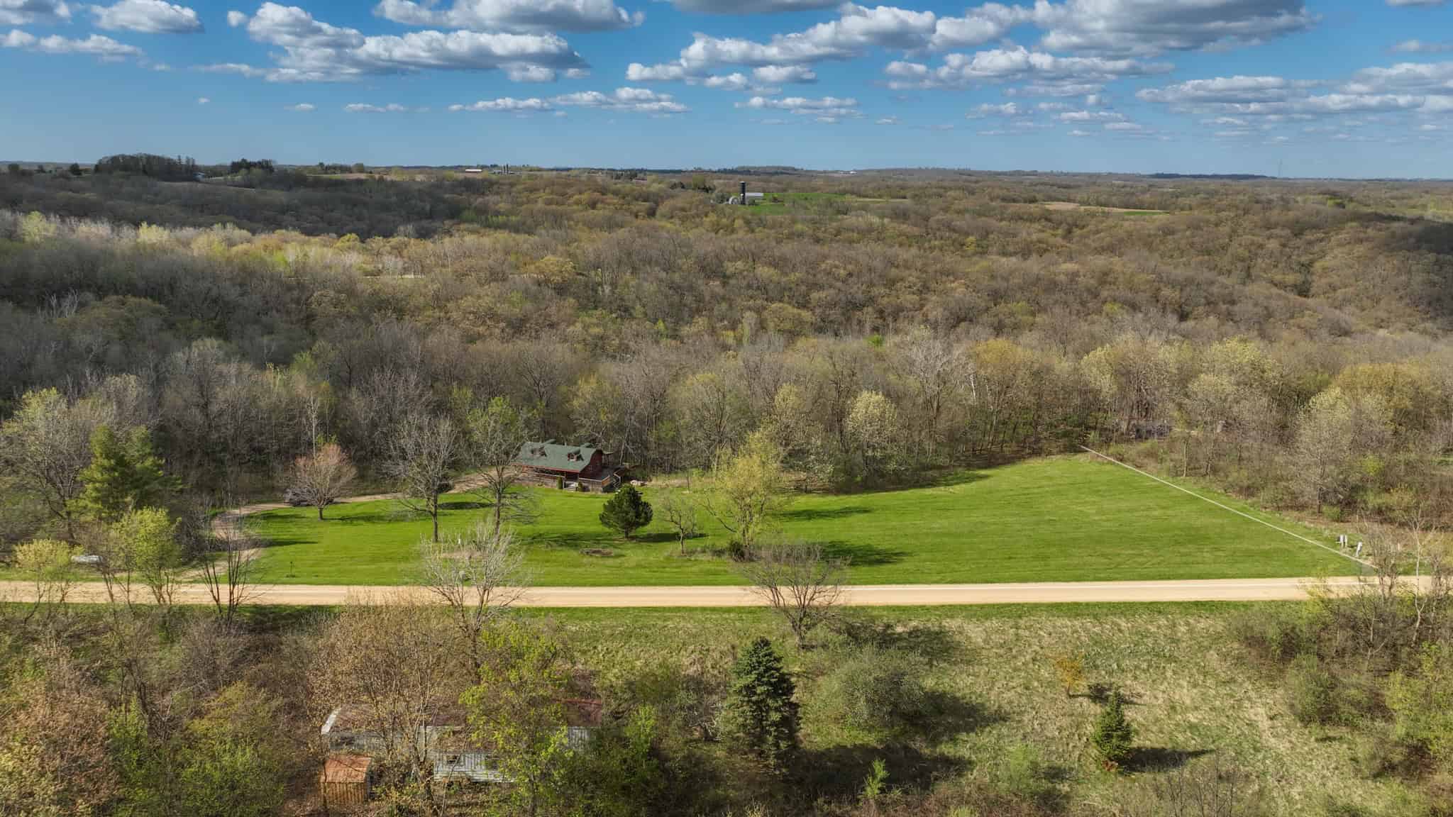 Mississippi River Hilltop Cabin for Sale in Crawford County, WI