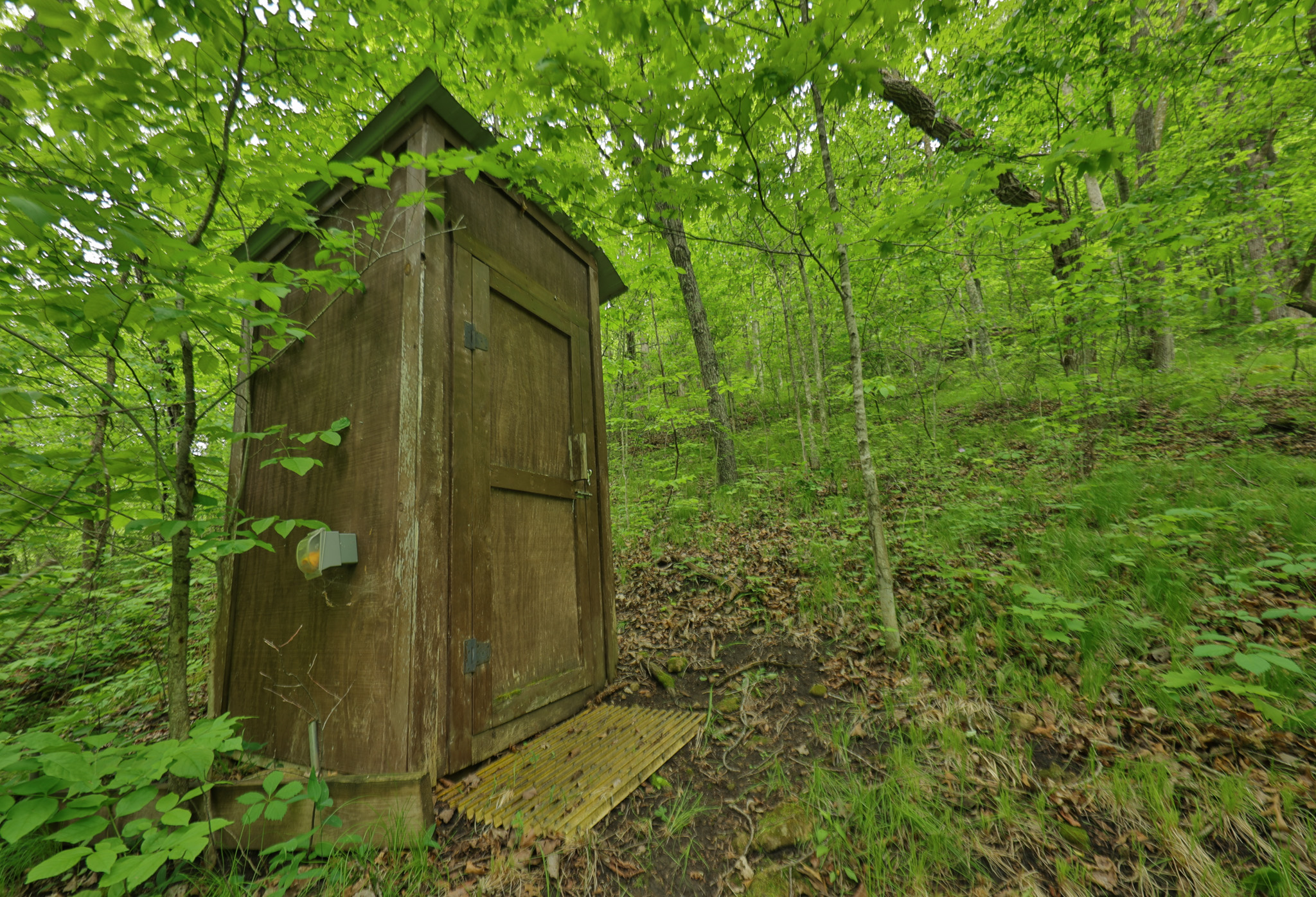 Rustic Cabin in the Woods for Sale in Vernon County, Wisconsin