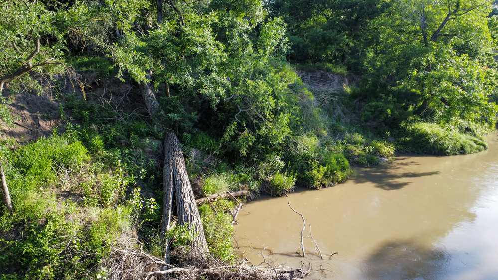 32-Acre Live Water Property with Leon River Frontage in Gatesville, TX