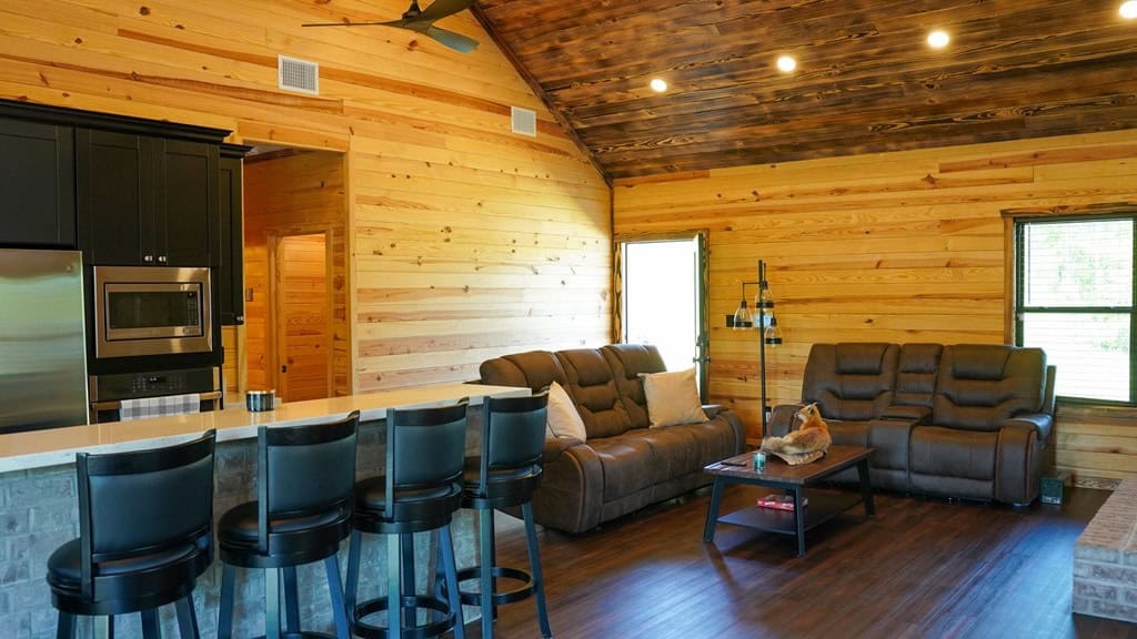 80 Acres with a Brand New Lodge in South Mississippi