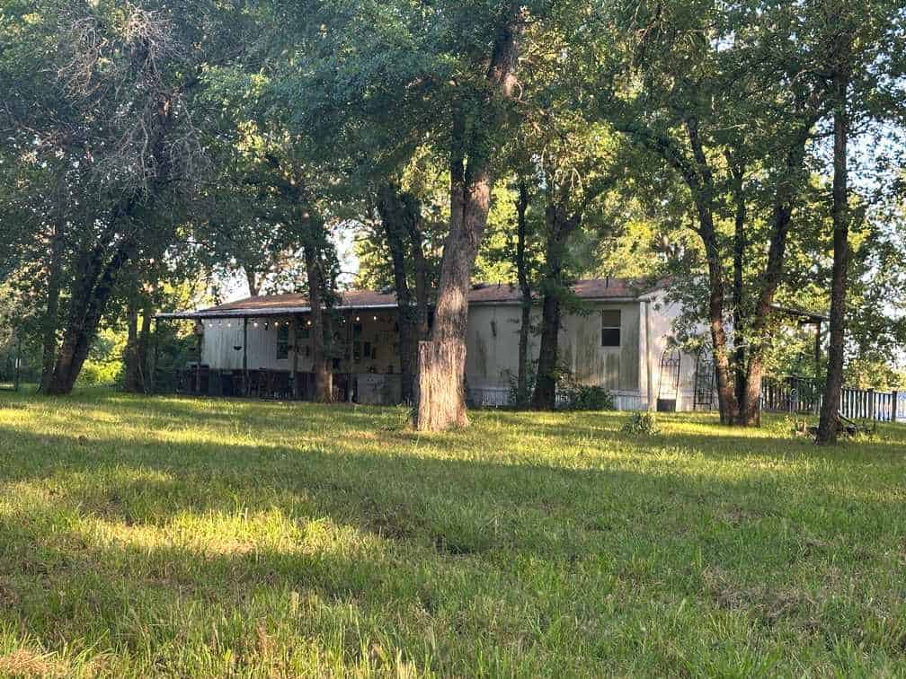 32-Acre Live Water Property with Leon River Frontage in Gatesville, TX