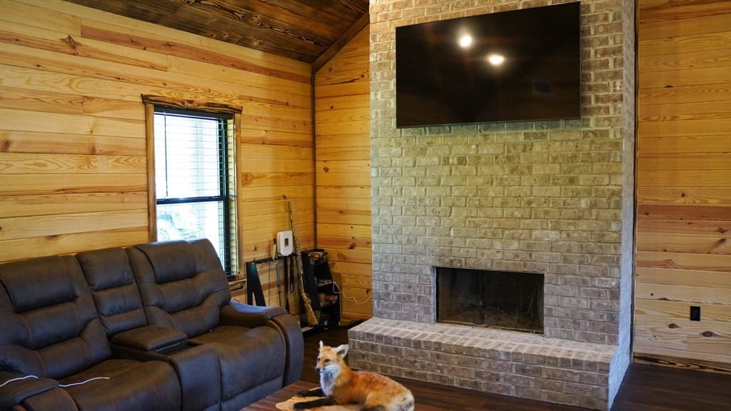 80 Acres with a Brand New Lodge in South Mississippi