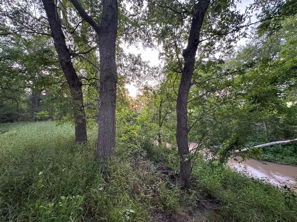 32-Acre Live Water Property with Leon River Frontage in Gatesville, TX