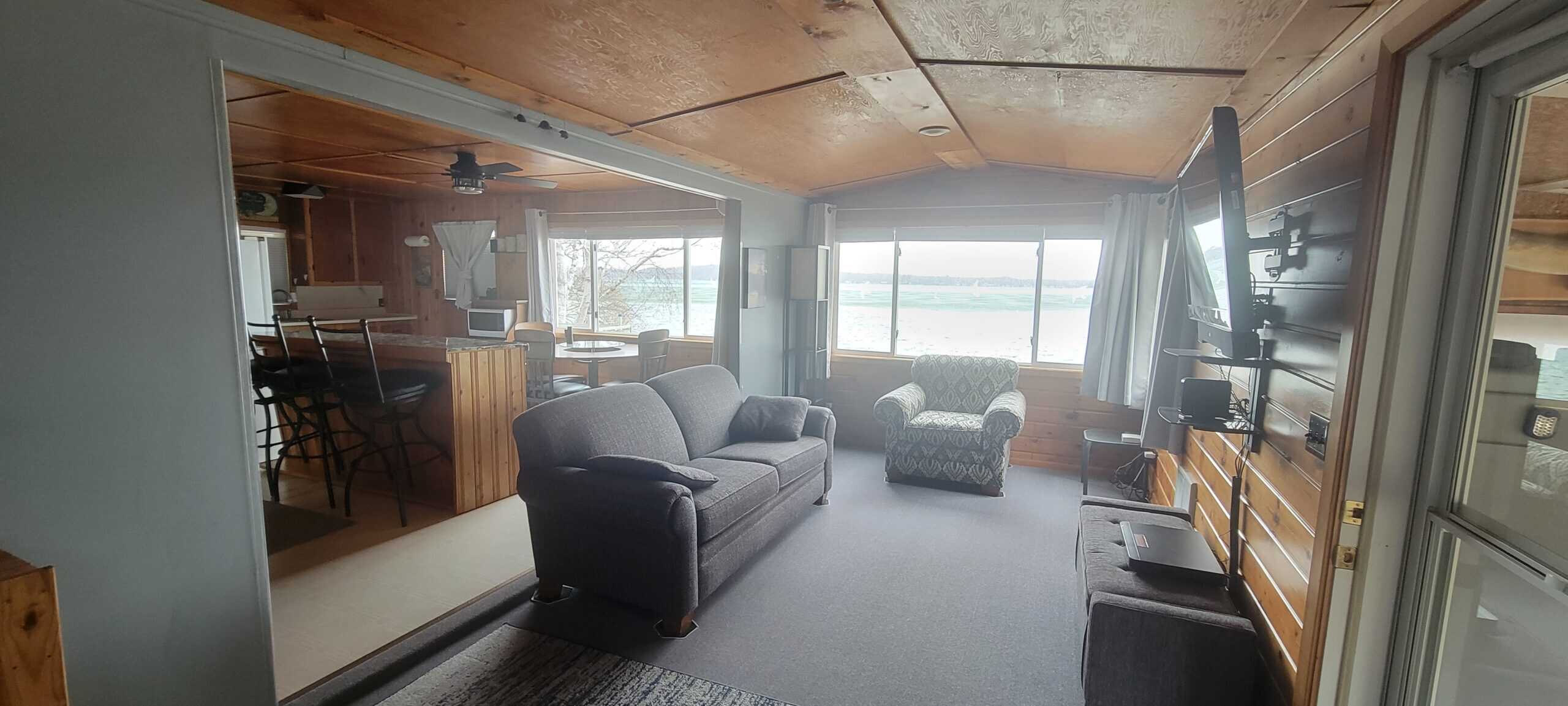 MN Lakefront Cabin and Land Auction