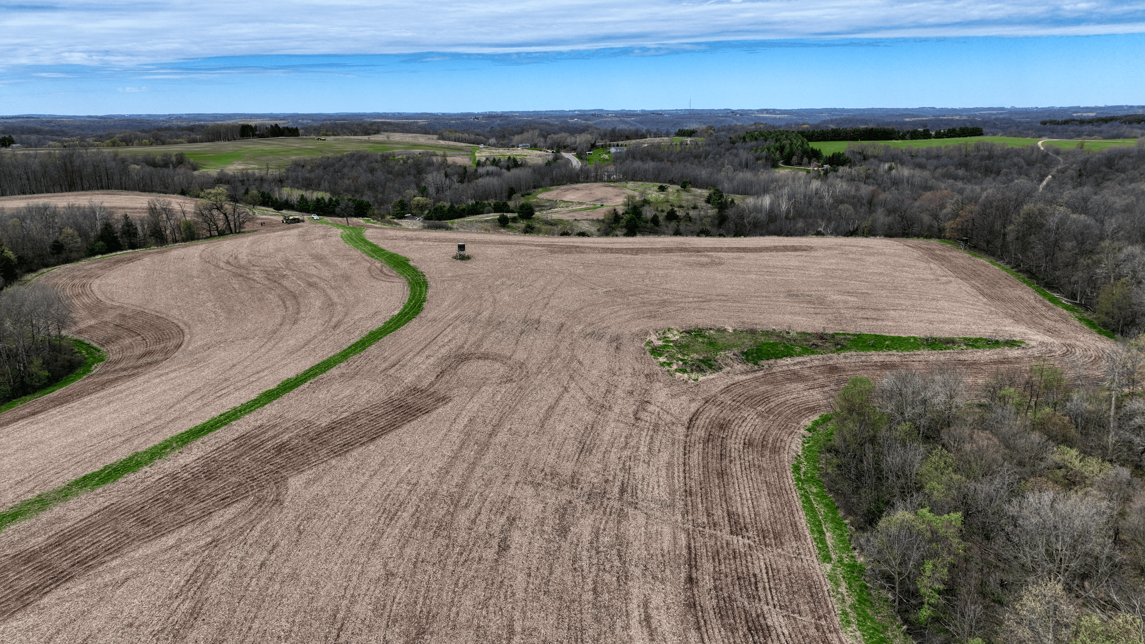 65-acre trophy whitetail and turkey hotspot