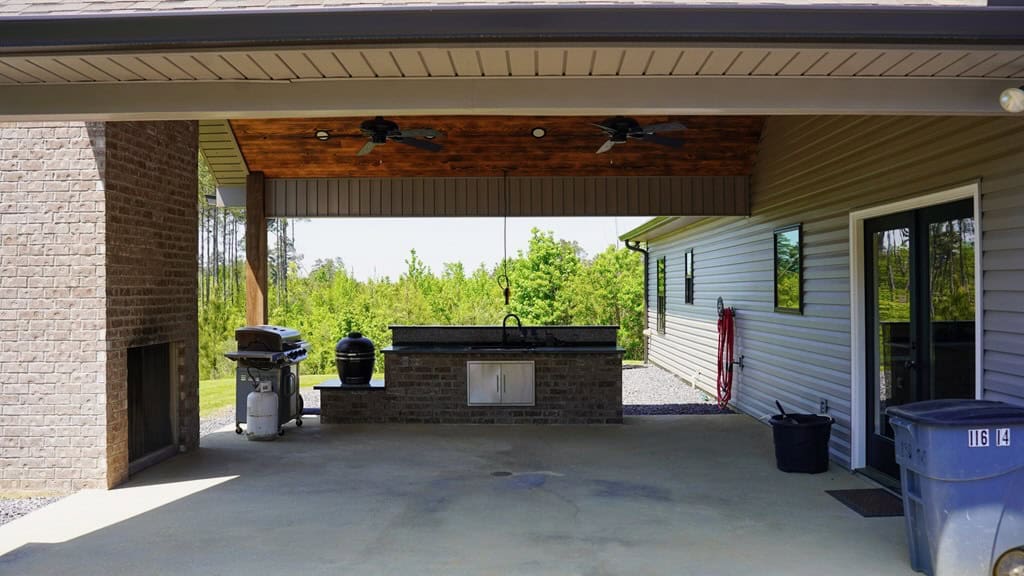 80 Acres with a Brand New Lodge in South Mississippi