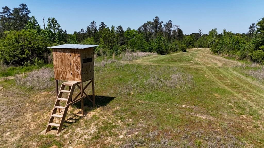 80 Acres with a Brand New Lodge in South Mississippi