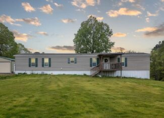 35 Acres and Home for sale in Oregon County