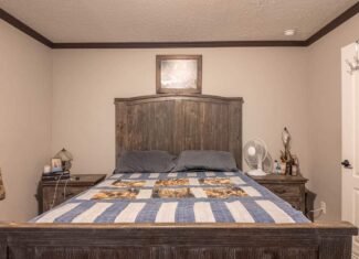 35 Acres and Home for sale in Oregon County